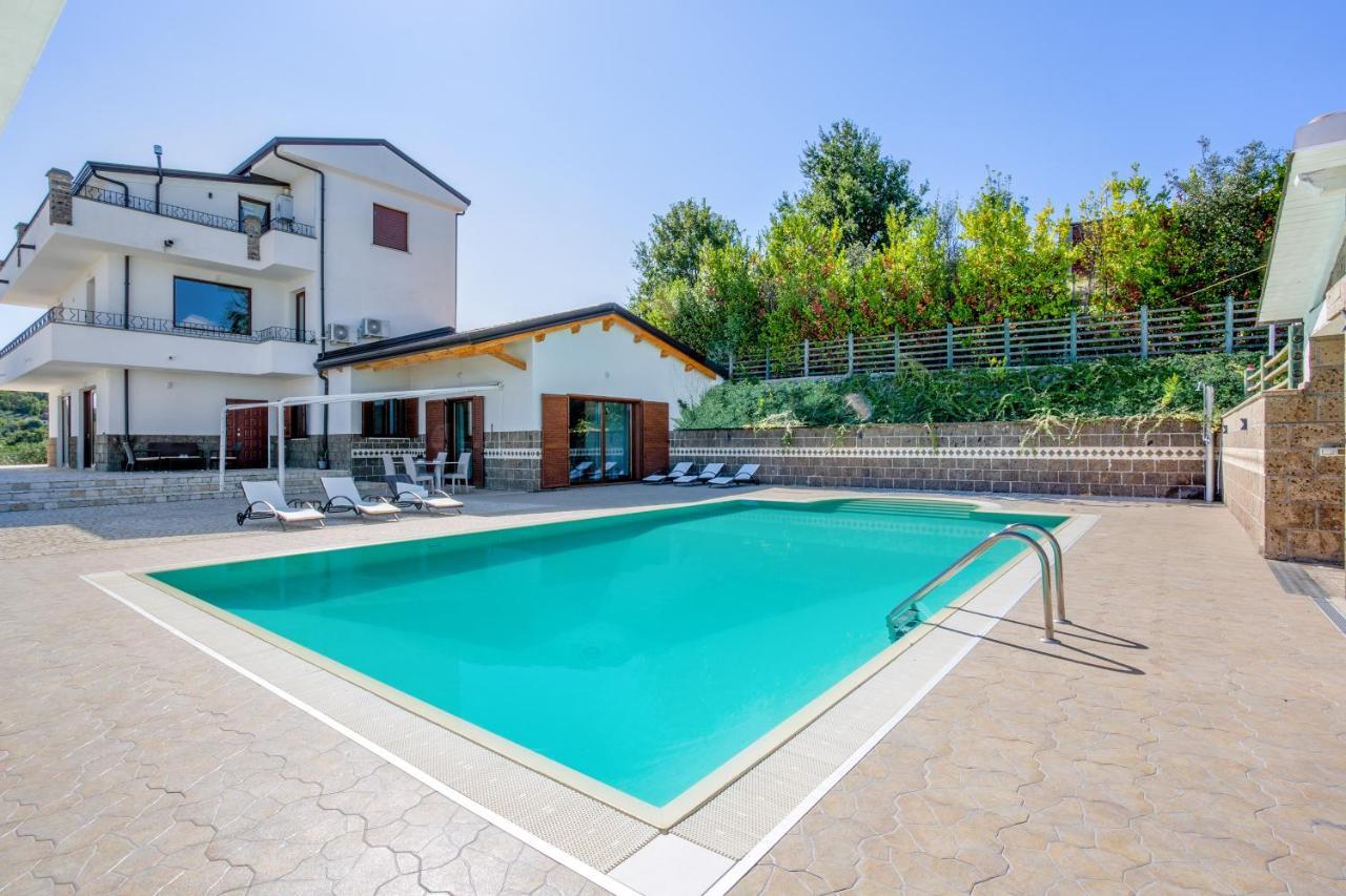 Villa Santoro Ai Tre Ulivi Con Piscina Privata Caiazzo Εξωτερικό φωτογραφία