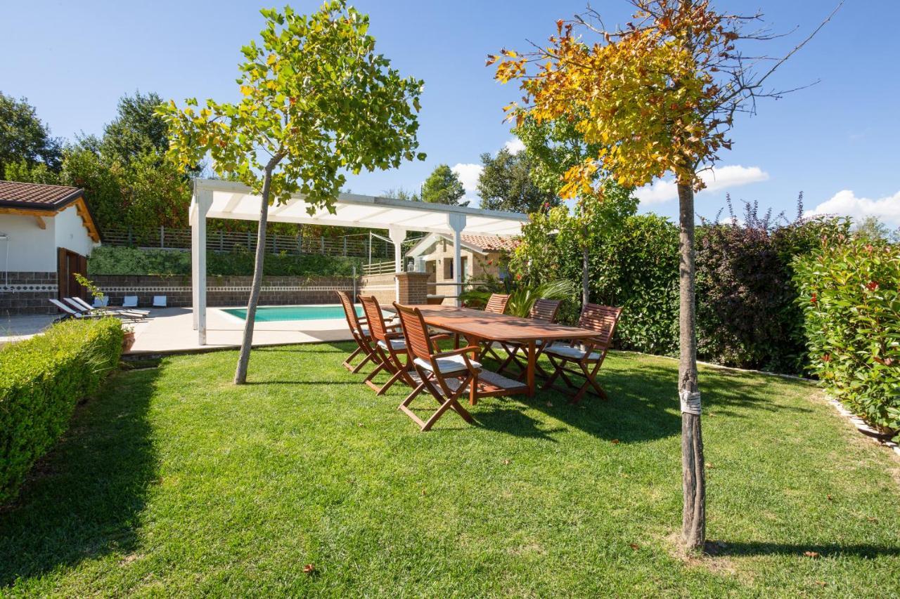 Villa Santoro Ai Tre Ulivi Con Piscina Privata Caiazzo Εξωτερικό φωτογραφία