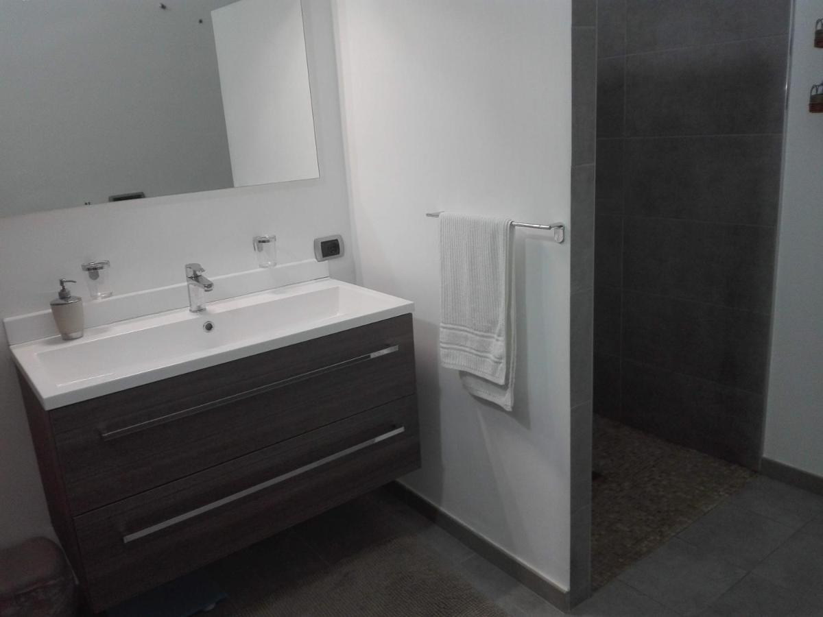 Villa Santoro Ai Tre Ulivi Con Piscina Privata Caiazzo Εξωτερικό φωτογραφία